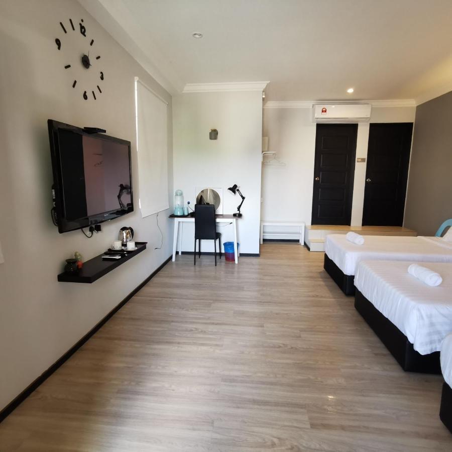 Foresight Hotel Тавау Екстериор снимка