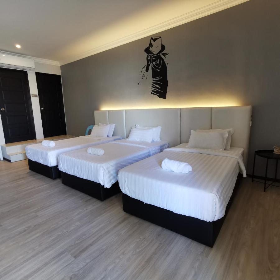 Foresight Hotel Тавау Екстериор снимка